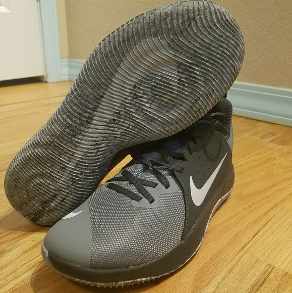 Nike Fly By Low - Picture 1 of 8